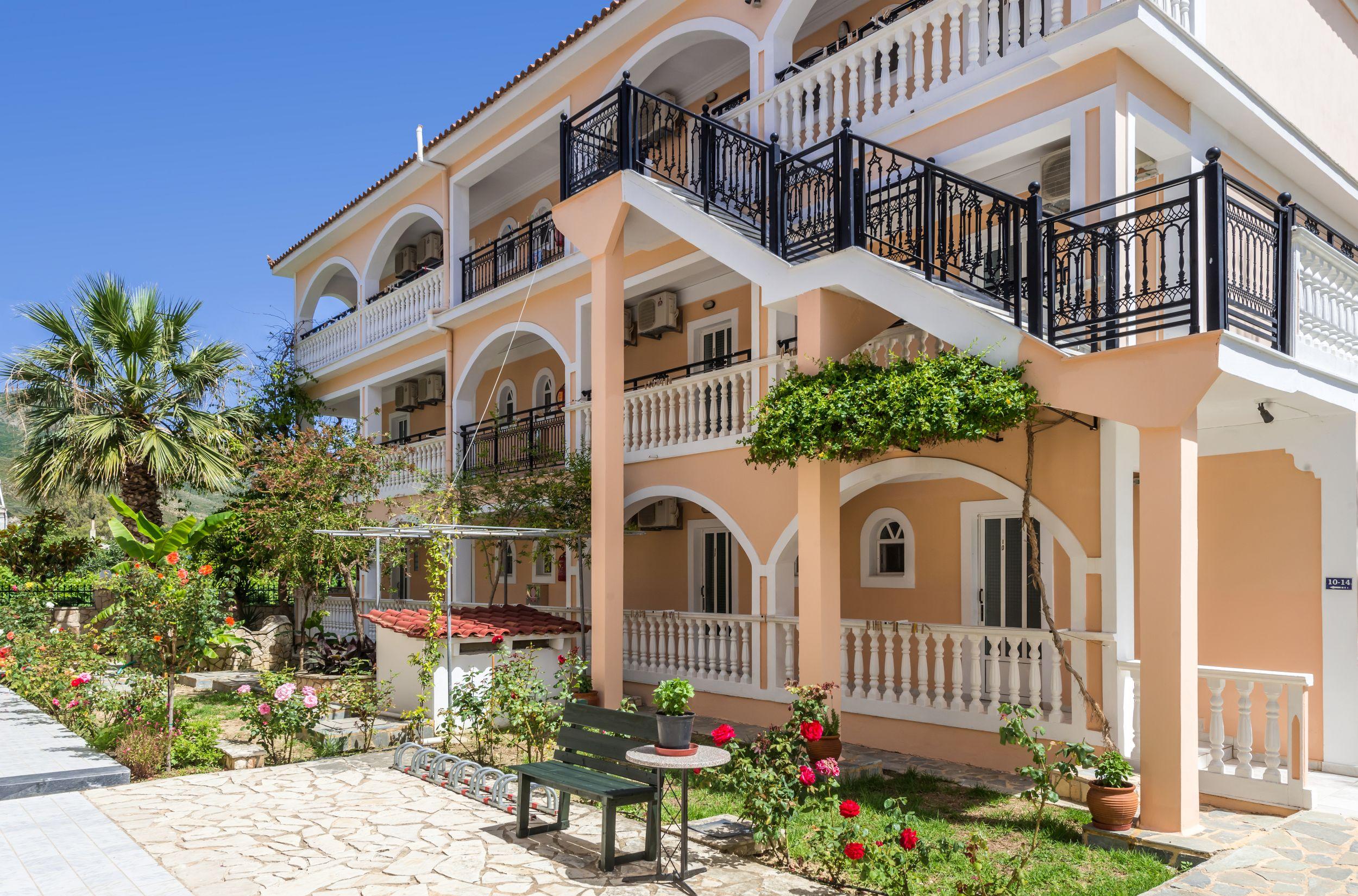 Athina Apartments ザキントス エクステリア 写真