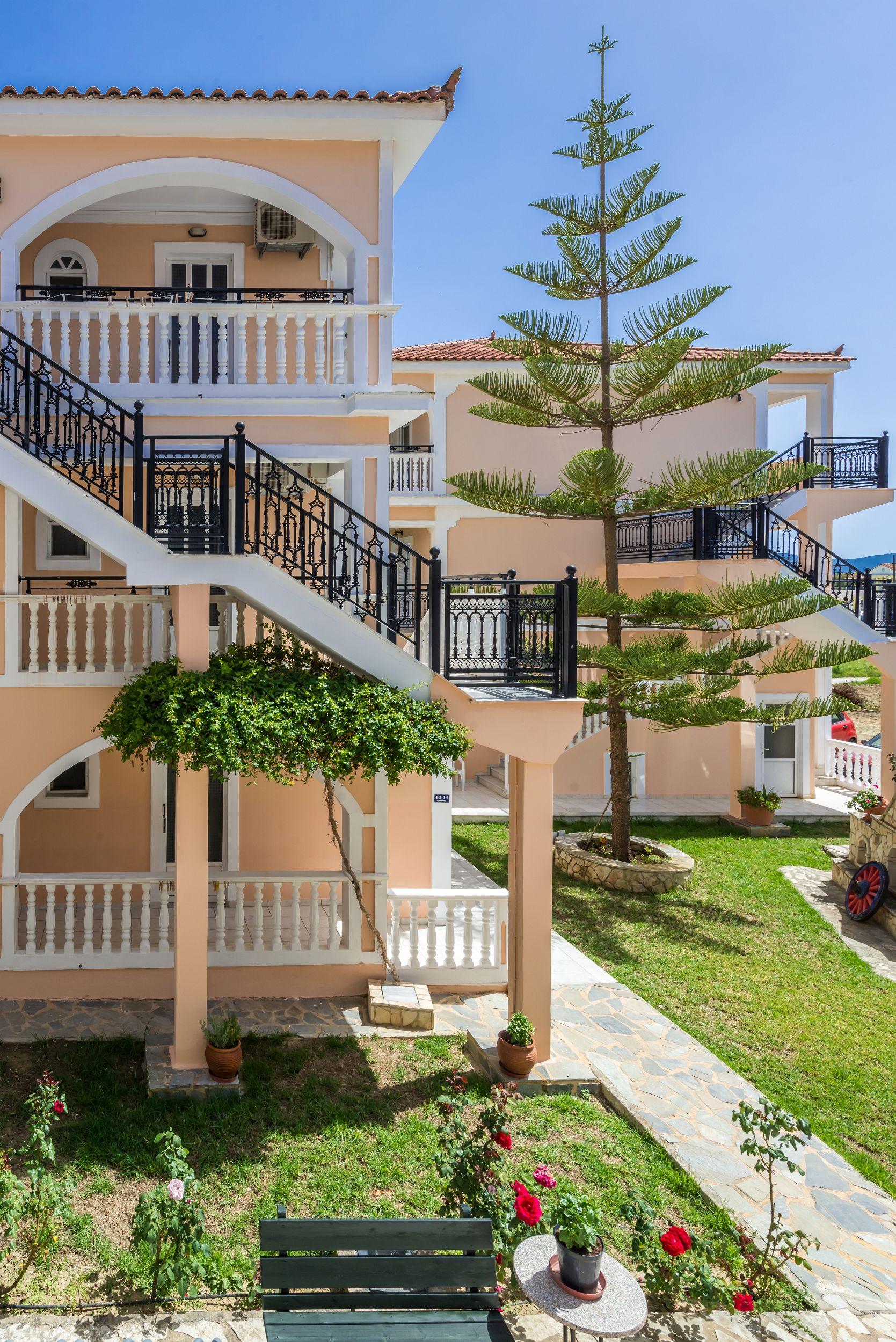 Athina Apartments ザキントス エクステリア 写真