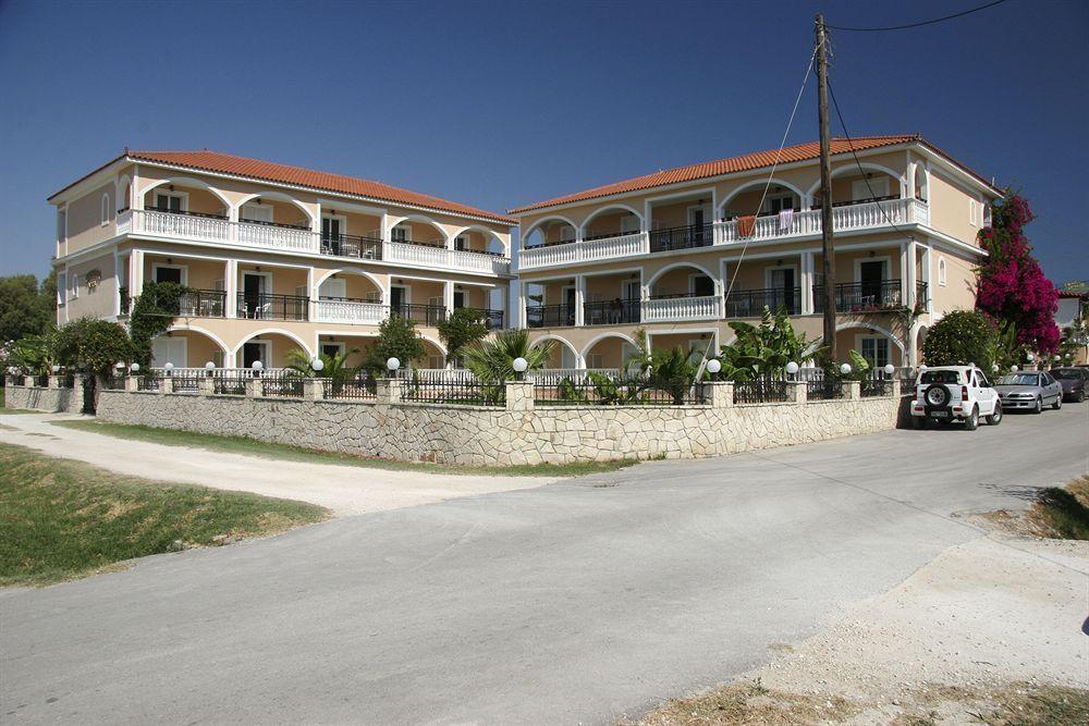 Athina Apartments ザキントス エクステリア 写真