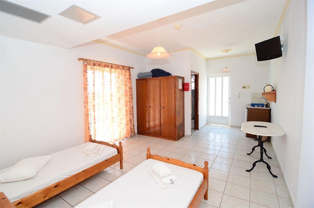 Athina Apartments ザキントス エクステリア 写真