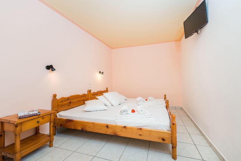 Athina Apartments ザキントス エクステリア 写真